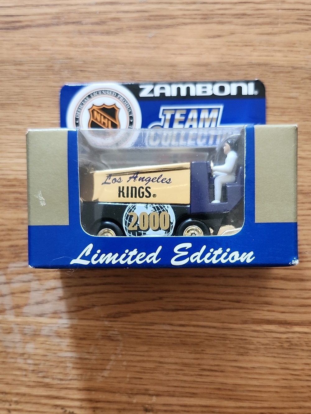 2K Los Angeles Kings Limited Edition Gold & Blue Collectible